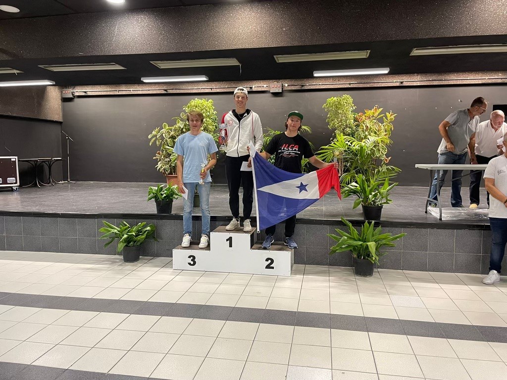 Max Chéli sur la 3ème marche du podium en ILCA6