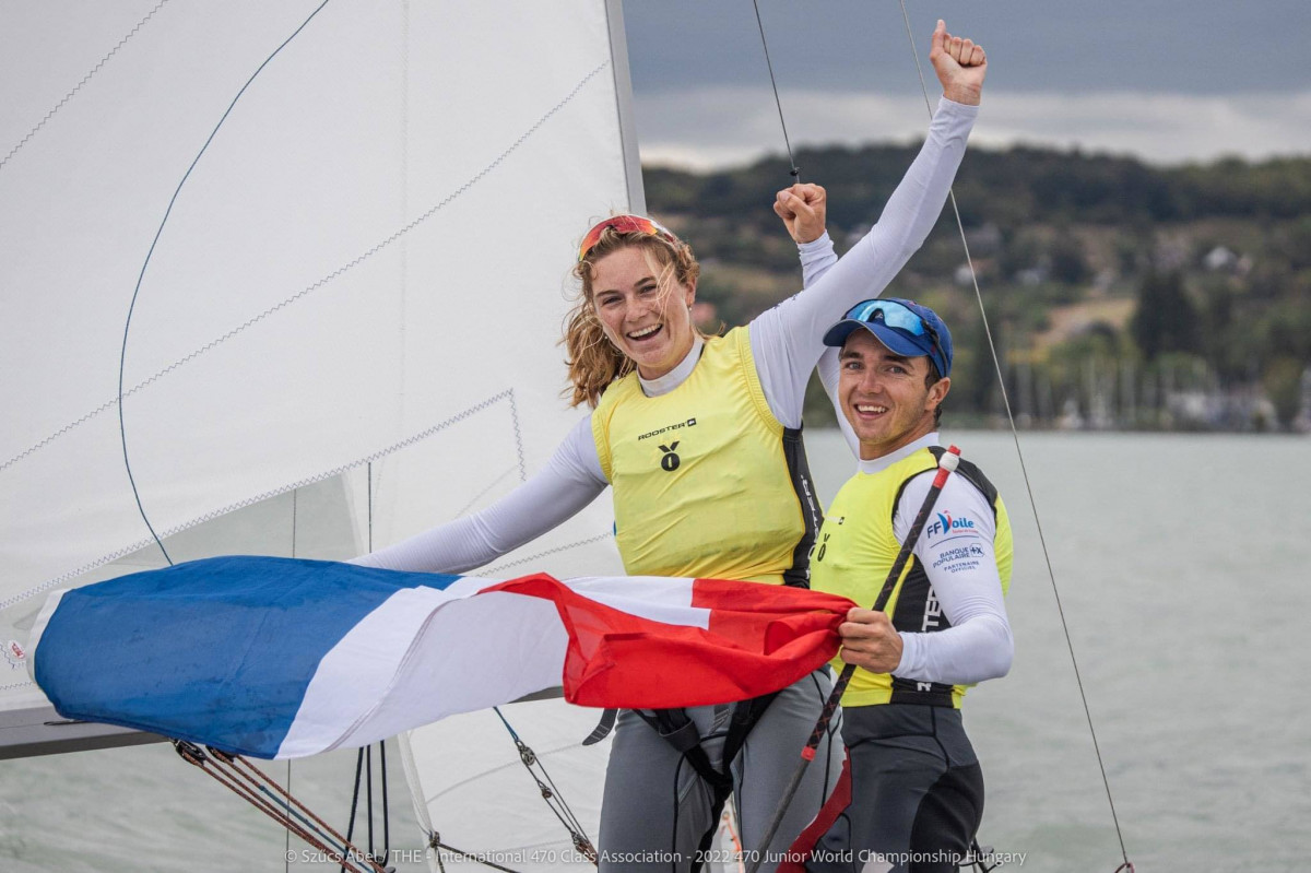 Matisse Pacaud et Lucie De Gennes, deux fois Champions du Monde 470 Junior (2021 & 2022)